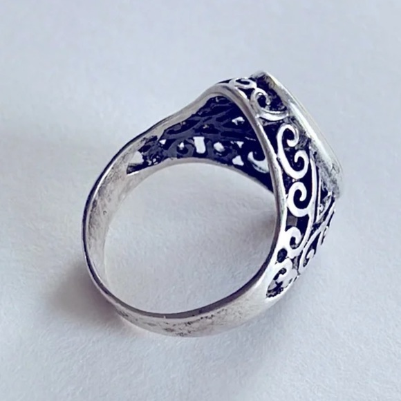 Mother of Pearl Ring on 925 Sterling Silver - Picture 4 of 10